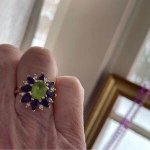 Effy 14k vintage Gold Ring with large peridot surrounded by diamonds & amethyst